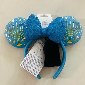 NWT Disney Parks Blue Sequin Light Up Hanukkah Mickey Mouse Ears Headband